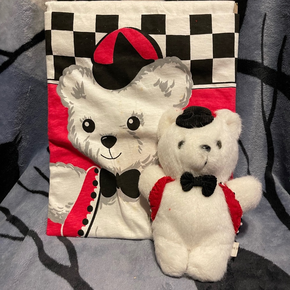 Early 90s teddy bear and matching t-shirt set never been worn